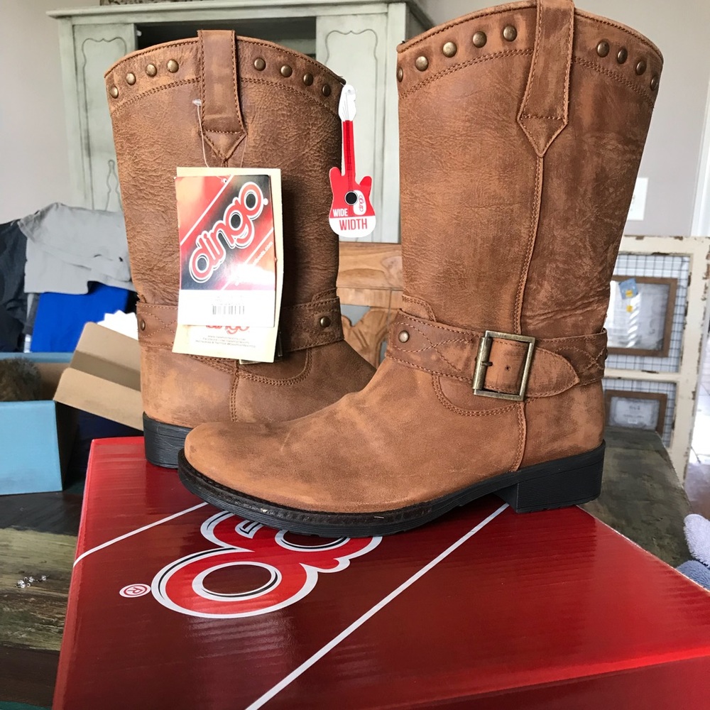 Dingo leather boots